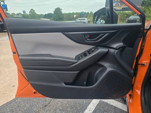 Used 2019 Subaru Crosstrek 2.0i Premium AWD/4WD image 14