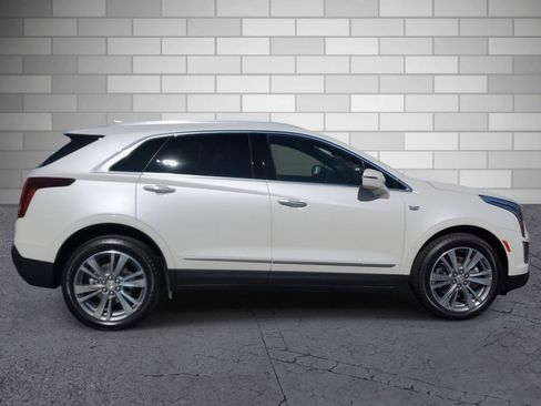 Used 2025 Cadillac XT5 Premium Luxury image 7