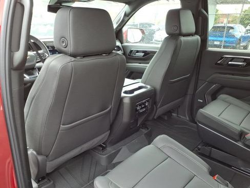 New 2026 Chevrolet Suburban LT w/ Comfort Package AWD/4WD image 8