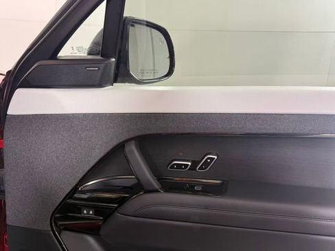 Certified 2023 Land Rover Range Rover Sport SE Dynamic image 18