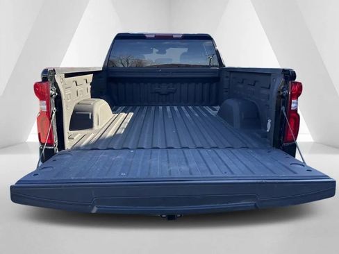 Used 2022 Chevrolet Silverado 1500 RST AWD/4WD image 31