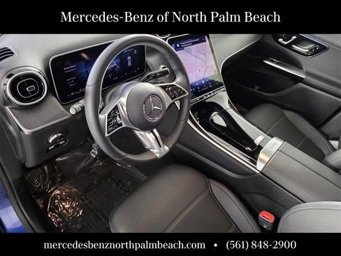 Certified 2025 Mercedes-Benz GLC 300 image 10