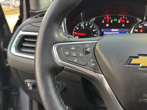 Used 2019 Chevrolet Equinox Premier image 18