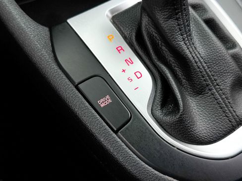 Used 2022 Kia Forte LXS image 29