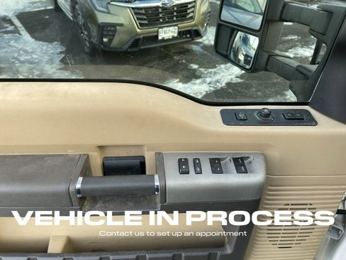 Used 2016 Ford F250 Lariat w/ Chrome Package image 14