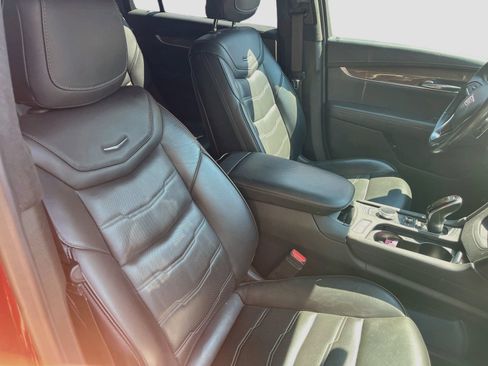 Used 2021 Cadillac XT6 Sport w/ Platinum Package AWD/4WD image 31