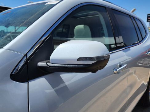 New 2026 GMC Acadia Denali FWD image 12