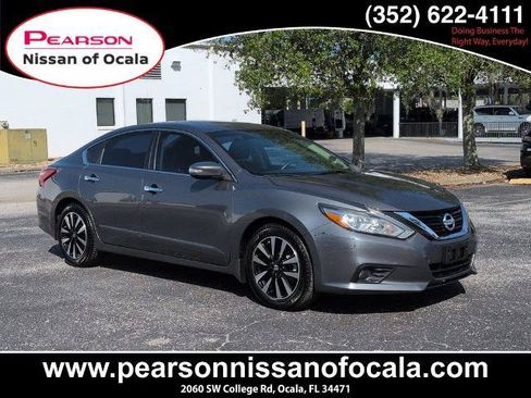 Certified 2018 Nissan Altima 2.5 SV w/ 2.5 SV Technology Package FWD image 1