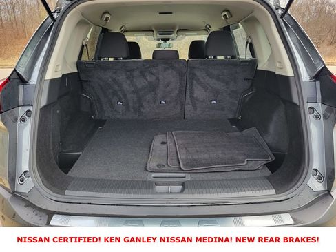 Certified 2023 Nissan Rogue SV image 42