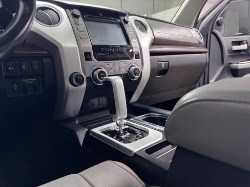 Used 2018 Toyota Tundra Limited w/ Limited Premium Package AWD/4WD image 19
