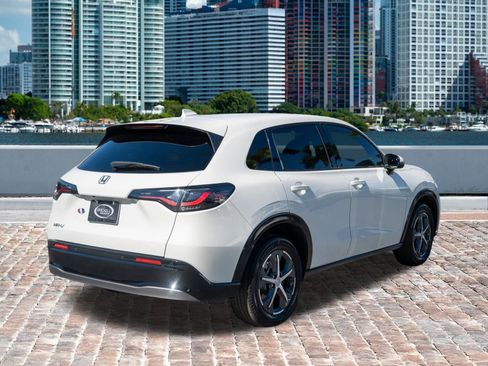 Certified 2025 Honda HR-V EX-L image 6