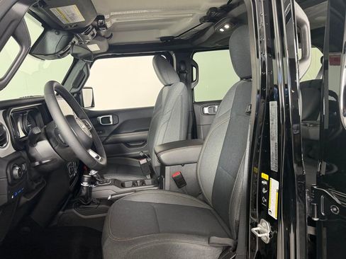 Certified 2025 Jeep Wrangler Unlimited Sahara image 20