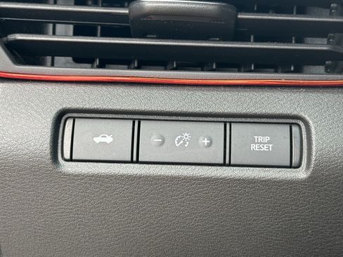 Used 2023 Nissan Altima 2.5 SV FWD image 25