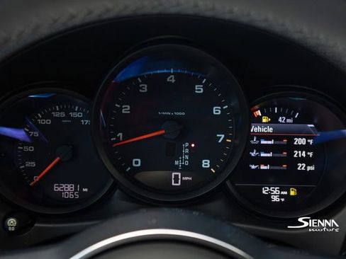 Used 2018 Porsche Macan image 33