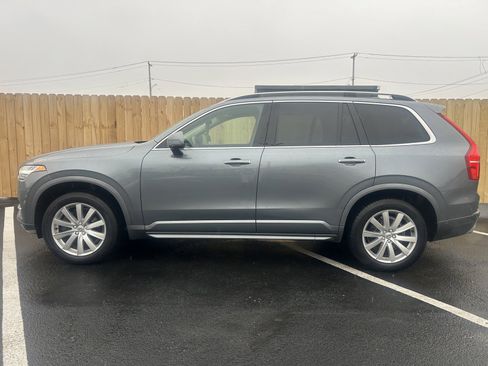 Used 2016 Volvo XC90 T6 Momentum w/ Momentum Plus Package image 4