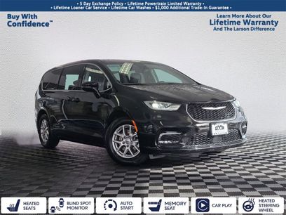 Used 2024 Chrysler Pacifica Touring-L