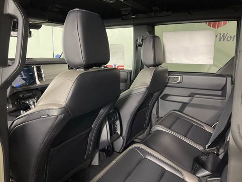 New 2026 Ford Bronco Outer Banks AWD/4WD image 15