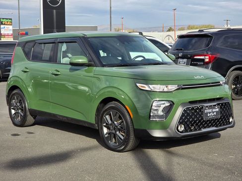 Used 2022 Kia Soul EX image 7