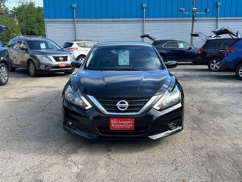 Used 2016 Nissan Altima 2.5 SR w/ LED Appearance Package FWD image 3