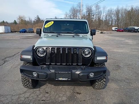 Used 2023 Jeep Wrangler Unlimited w/ Cold Weather Group AWD/4WD image 2