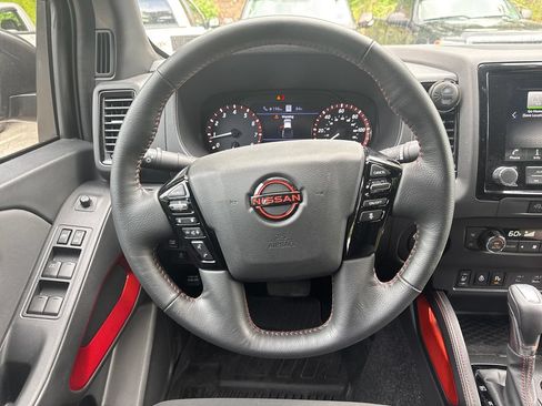 Used 2024 Nissan Frontier PRO-4X w/ Pro Convenience Package AWD/4WD image 32