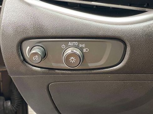 Used 2023 Chevrolet Malibu LT FWD image 21