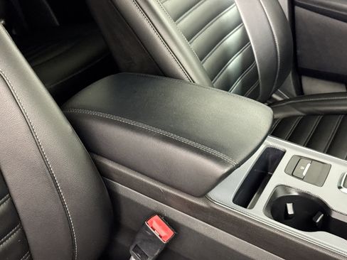 Used 2021 Ford Edge SEL image 34