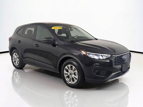 Used 2025 Ford Escape Active FWD image 2