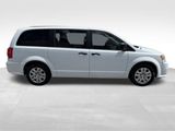 Used 2019 Dodge Grand Caravan SE w/ UConnect Hands-Free Group image 5