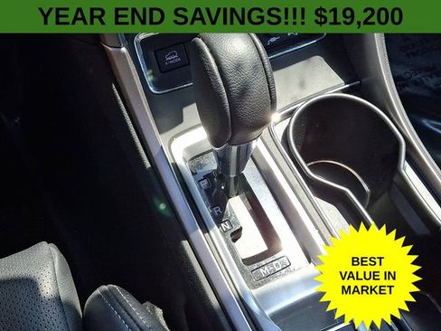 Used 2021 Subaru Ascent Limited image 17