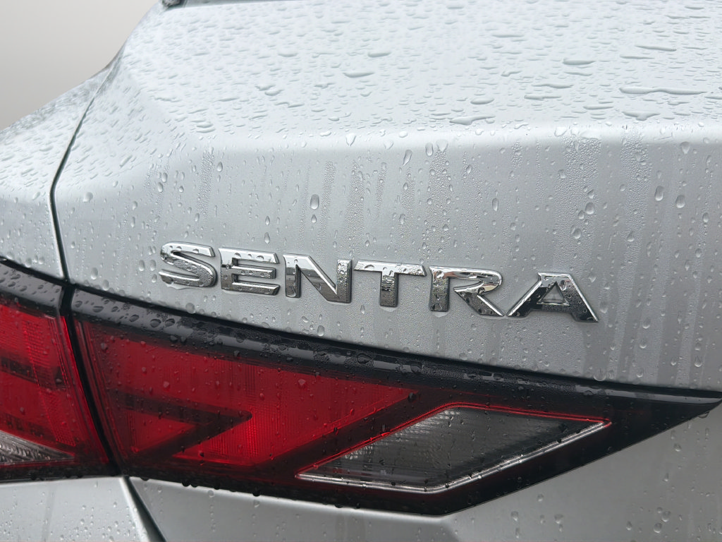 Used 2020 Nissan Sentra SV w/ Trunk Package FWD image 19