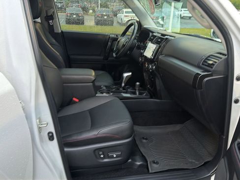 Certified 2024 Toyota 4Runner TRD Off-Road Premium w/ Moonroof Package AWD/4WD image 13