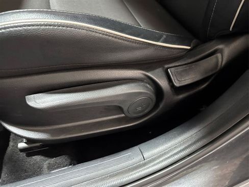 Used 2023 Kia Forte GT-Line w/ GT-Line Premium Package FWD image 19