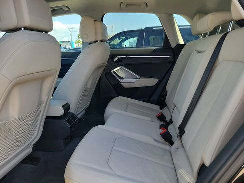 Used 2021 Audi Q3 2.0T Premium image 18