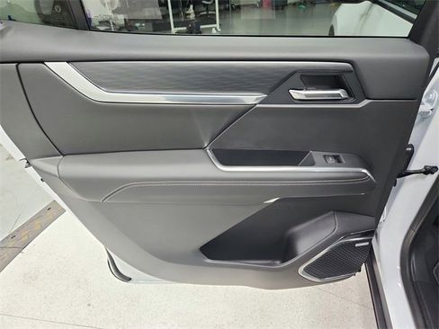 New 2026 GMC Acadia Elevation w/ Elevation Premium Package image 37