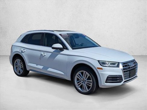 Used 2018 Audi Q5 2.0T Premium Plus w/ Premium Plus Package AWD/4WD image 3