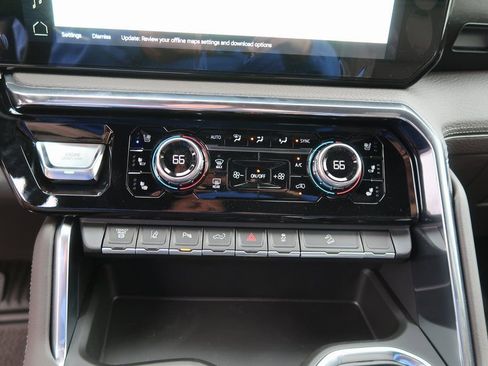 New 2026 GMC Sierra 2500 Denali w/ Denali Reserve Package image 16