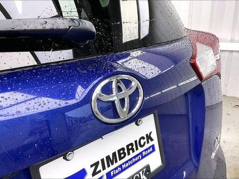 Used 2015 Toyota RAV4 LE AWD/4WD image 31