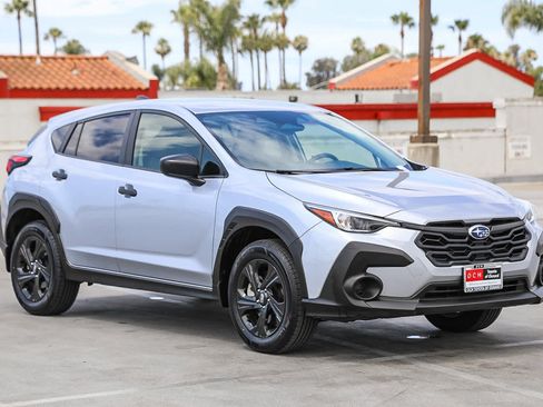 Used 2024 Subaru Crosstrek 2.0i AWD/4WD image 4