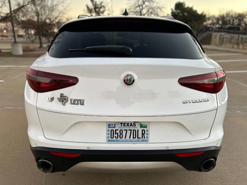 Used 2018 Alfa Romeo Stelvio Ti Sport image 7