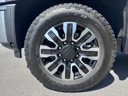 New 2026 GMC Sierra 2500 Denali Ultimate AWD/4WD image 19