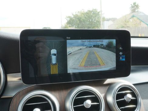 Used 2022 Mercedes-Benz GLC 300 image 18