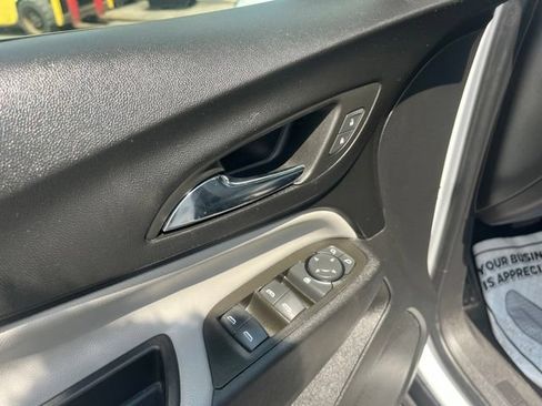 Used 2023 Chevrolet Equinox LS w/ LPO, Cargo Package AWD/4WD image 23