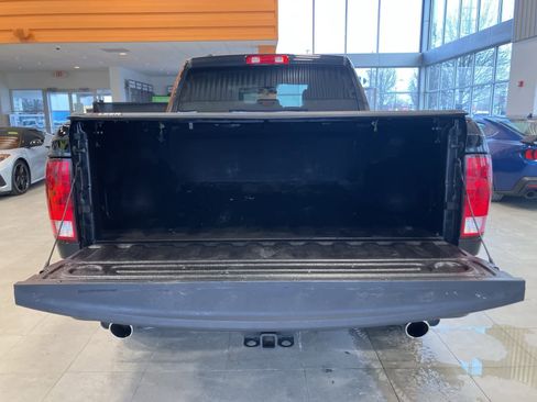 Used 2017 RAM 1500 Express w/ Black Ram 1500 Express Group image 26