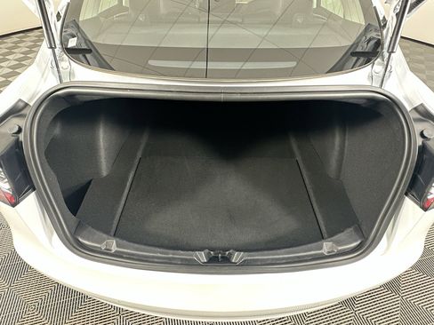 Used 2018 Tesla Model 3 Mid Range RWD image 27