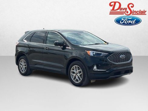Used 2024 Ford Edge SEL w/ Convenience Package AWD/4WD image 4