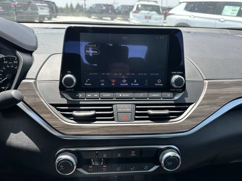 New 2026 Nissan Altima 2.5 SV FWD image 25