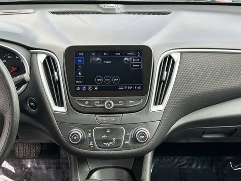 Used 2023 Chevrolet Malibu LS FWD image 12