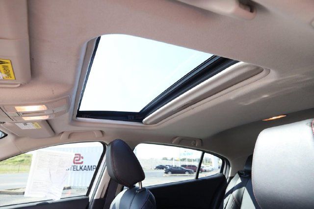 Used 2015 MAZDA MAZDA3 i Grand Touring FWD image 8