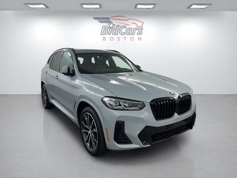 Used 2024 BMW X3 xDrive30i w/ Premium Essential Package AWD/4WD image 3